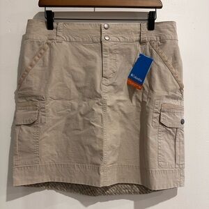 NWT COLUMBIA Tan Cargo Gorpcore Hiking Outdoor Mini Skirt Size 12